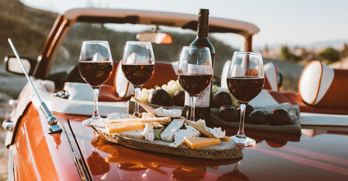 obtenez une assurance automobile classique adaptée à vos besoins. protégez votre véhicule de collection avec des couvertures sur mesure, des tarifs compétitifs et un service client exceptionnel. découvrez nos options d'assurance pour les voitures anciennes et roulez l'esprit tranquille.