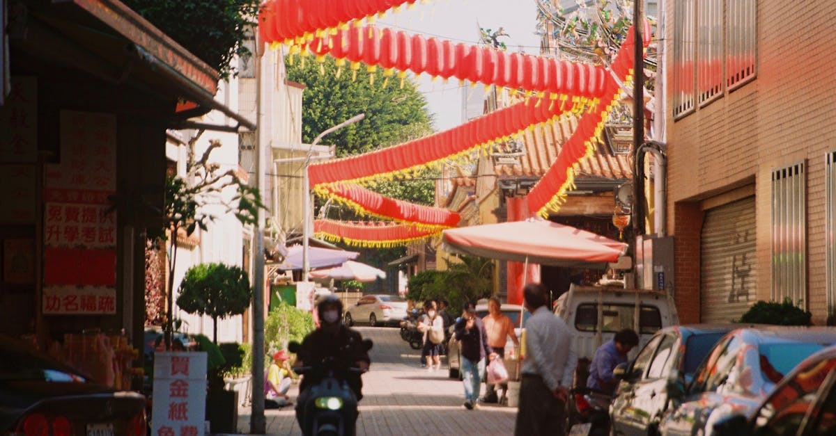 découvrez notre guide complet sur l'assurance scooter : trouvez des conseils pour choisir la meilleure couverture, comprenez les types de polices disponibles et apprenez comment économiser sur vos primes tout en protégeant votre deux-roues.